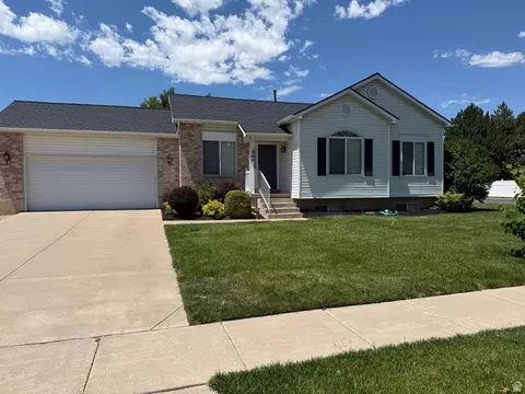 1964 S Dahl Ln, Syracuse, UT 84075