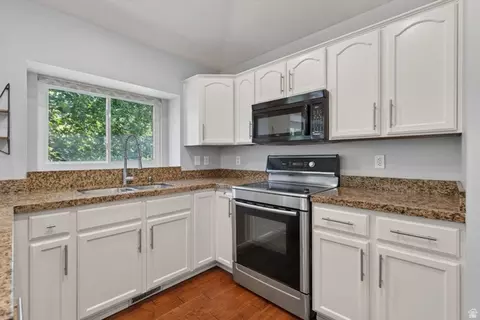 444 E Wilde Cherry Way, Sandy, UT 84070 photo 18