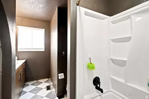 Bath - 350 E 200 N, Mona, UT 84645 photo 1 of 4
