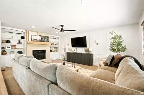 Living - 350 E 200 N, Mona, UT 84645 photo 4 of 5