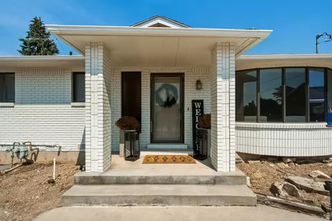 Exterior - 350 E 200 N, Mona, UT 84645 photo 1 of 9
