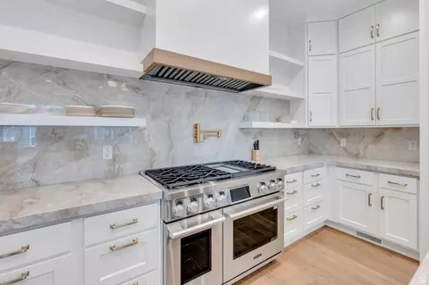 Kitchen - 250 S Main St #10, Alpine, UT 84004 photo 3 of 3