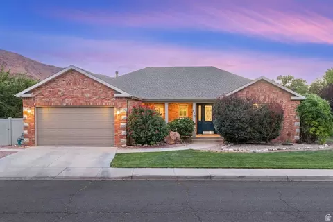 517 E Kiva Dr, Moab, UT 84532