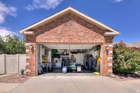 Other - 517 Kiva Dr, Moab, UT 84532 photo 9 of 10