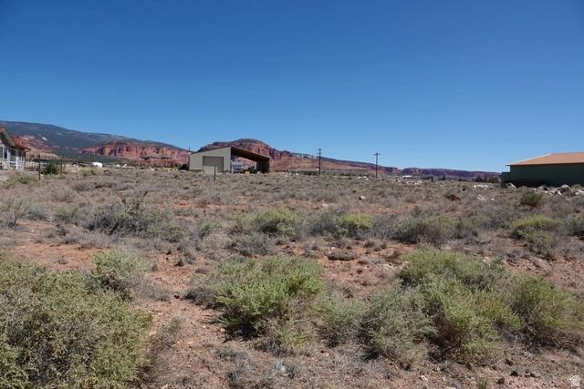 400 W Main St N, Torrey, UT 84775