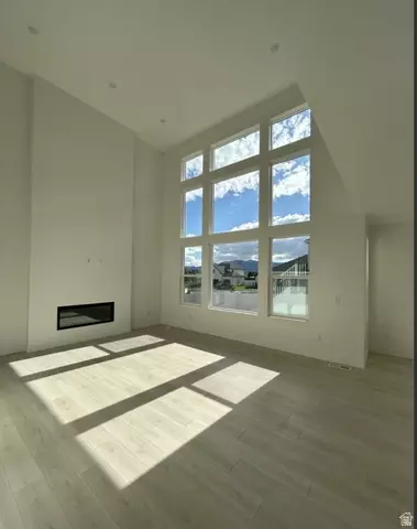Living - 625 N 200 E, Providence, UT 84332 photo 2 of 3