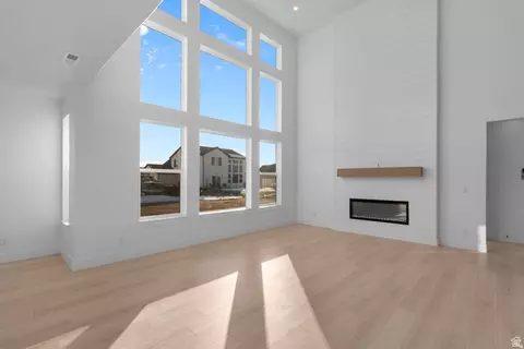 Living - 625 N 200 E, Providence, UT 84332 photo 1 of 3