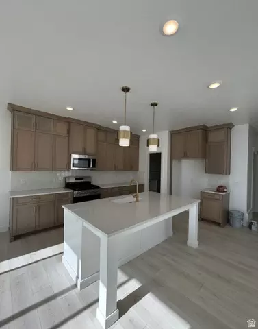Kitchen - 625 N 200 E, Providence, UT 84332 photo 3 of 4