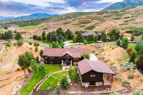 2470 N River Meadows Ln, Midway, UT 84049