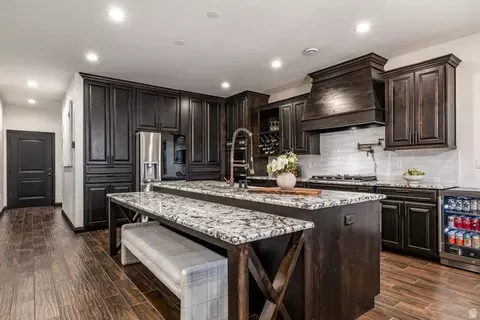 Kitchen - 2470 N River Meadows Ln, Midway, UT 84049 photo 2 of 4
