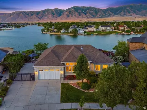 6142 N Schooner Ln, Stansbury Park, UT 84074