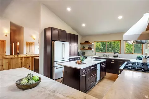 Kitchen - 481 E Teancum Rd, Daniel, UT 84032 photo 4 of 12