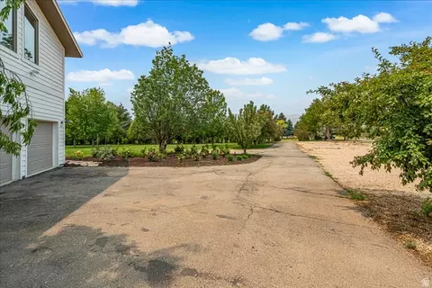 Exterior - 481 E Teancum Rd, Daniel, UT 84032 photo 8 of 18