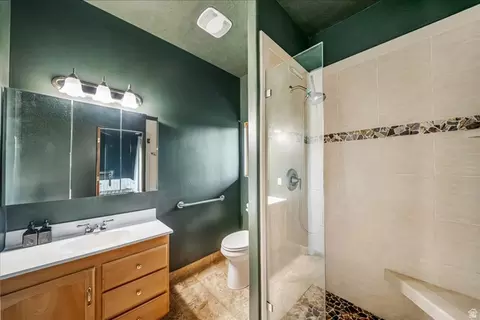 Bath - 481 E Teancum Rd, Daniel, UT 84032 photo 5 of 9