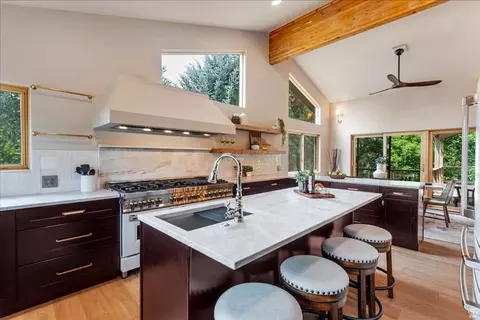 Kitchen - 481 E Teancum Rd, Daniel, UT 84032 photo 9 of 12