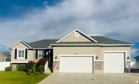 3589 N Remuda Dr W, Farr West, UT 84404