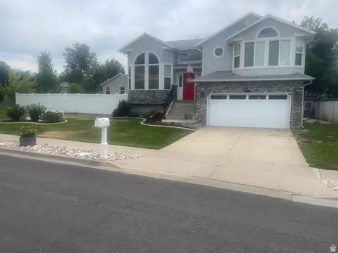 621 Willow Bend Dr W, Centerville, UT 84014