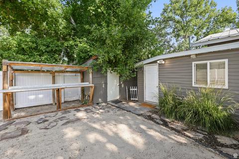 Exterior - 175 N 700 E, Springville, UT 84663 photo 5 of 8