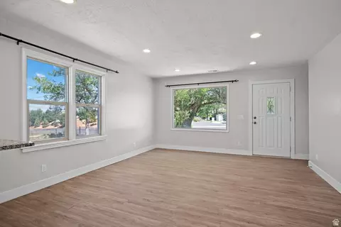 895 W 400 N, Orem, UT 84057 photo 5