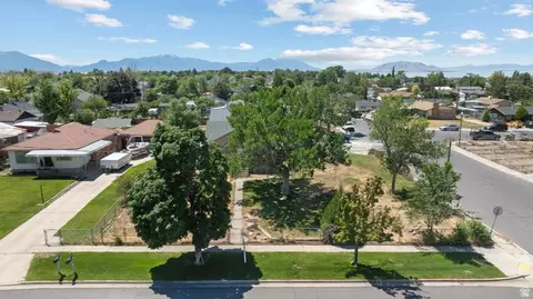 895 W 400 N, Orem, UT 84057 photo 33