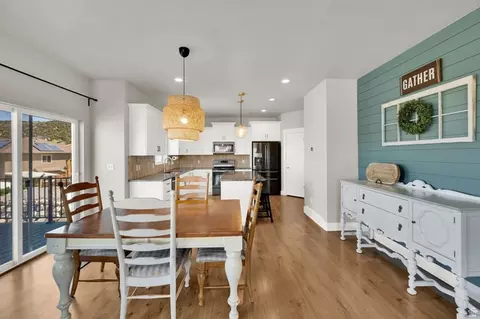Dining - 7112 N Golden Ct, Eagle Mountain, UT 84005 photo 1 of 1