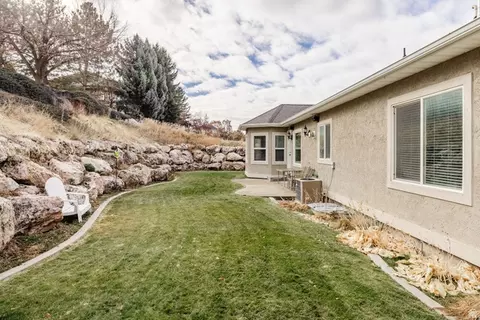 240 Bugle Way, Providence, UT 84332 photo 8