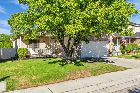 10695 S Pine Grove Way, South Jordan, UT 84009
