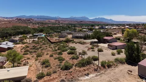 1881 Plateau Cir #7B, Moab, UT 84532 photo 5