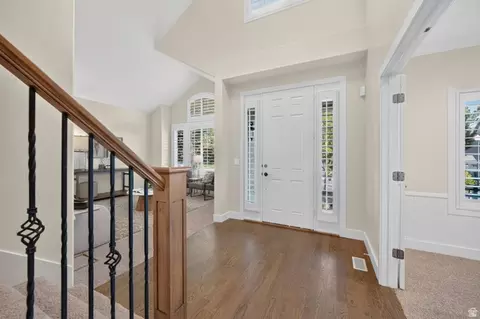 Entry Way - 2035 E Quartzridge Dr, Sandy, UT 84092 photo 2 of 2