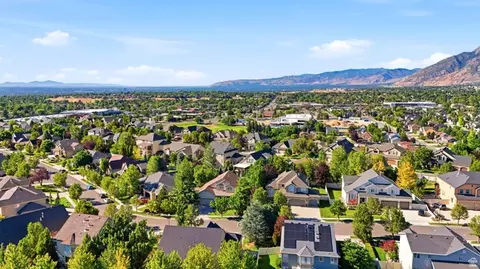 View/Area - 2035 E Quartzridge Dr, Sandy, UT 84092 photo 7 of 13