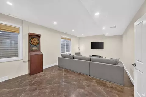 Living - 2035 E Quartzridge Dr, Sandy, UT 84092 photo 9 of 9