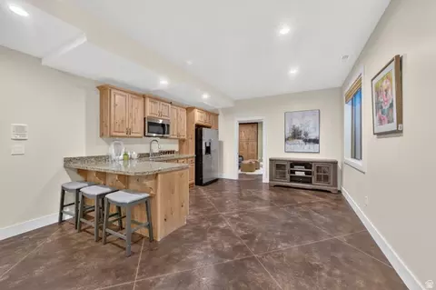 Kitchen - 2035 E Quartzridge Dr, Sandy, UT 84092 photo 7 of 7