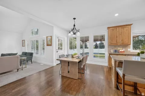 Dining - 2035 E Quartzridge Dr, Sandy, UT 84092 photo 3 of 3