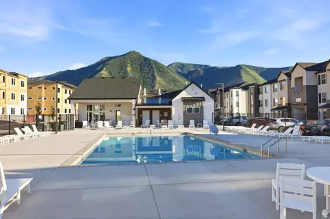 Exterior - 4646 S Alder Dr #223, Mapleton, UT 84664 photo 4 of 6