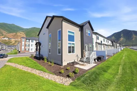 Exterior - 4646 S Alder Dr #223, Mapleton, UT 84664 photo 2 of 6