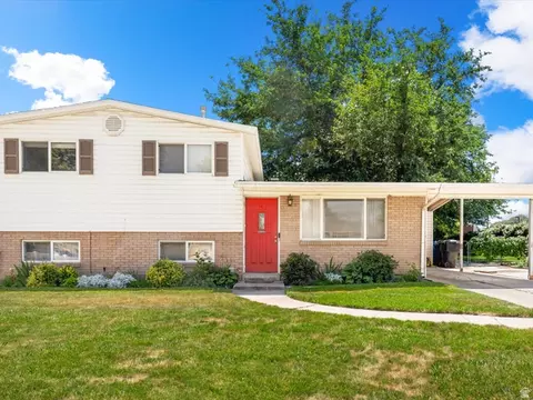1019 W 4300 S, Riverdale, UT 84405