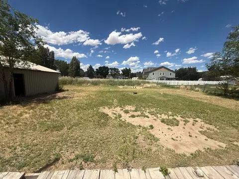 Exterior - 345 E 300 S, Duchesne, UT 84021 photo 7 of 10