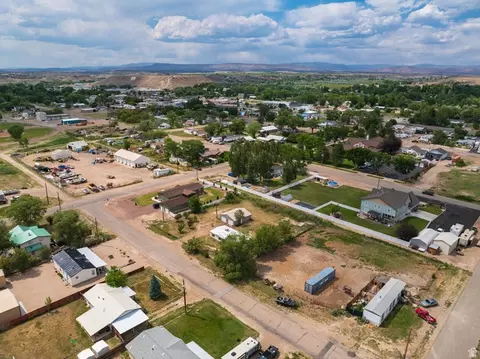 View/Area - 345 E 300 S, Duchesne, UT 84021 photo 2 of 15