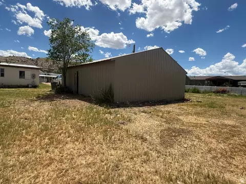 Exterior - 345 E 300 S, Duchesne, UT 84021 photo 5 of 10