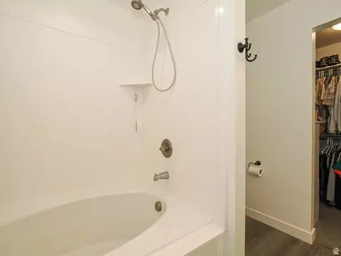Bath - 520 S Orchard Dr E # 3, Bountiful, UT 84010 photo 2 of 3