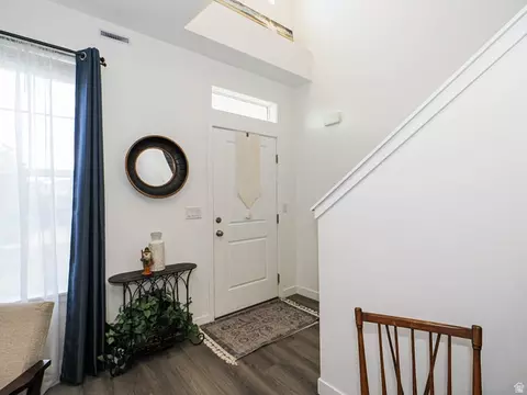 Entry Way - 520 S Orchard Dr E # 3, Bountiful, UT 84010 photo 1 of 3