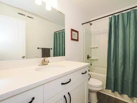 Bath - 520 S Orchard Dr E # 3, Bountiful, UT 84010 photo 3 of 3