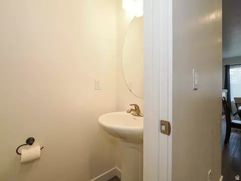 Bath - 520 S Orchard Dr E # 3, Bountiful, UT 84010 photo 1 of 3