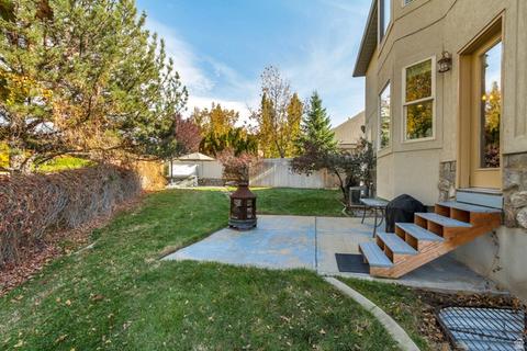 Exterior - 273 E Park View Cir, Bountiful, UT 84010 photo 4 of 4