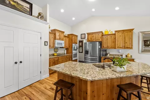 8768 N Durham Ct, Eagle Mountain, UT 84005 photo 14