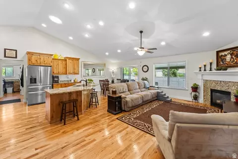 8768 N Durham Ct, Eagle Mountain, UT 84005 photo 10
