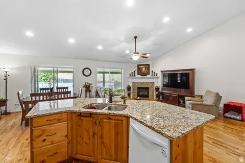 8768 N Durham Ct, Eagle Mountain, UT 84005 photo 15