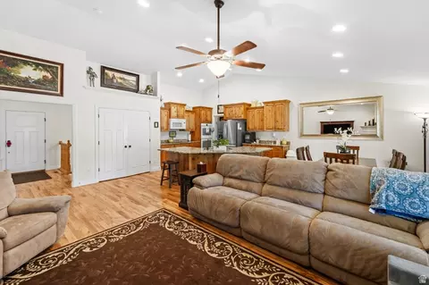 8768 N Durham Ct, Eagle Mountain, UT 84005 photo 11