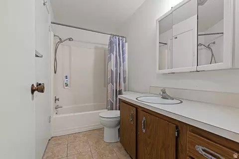 Bath - 711 S 1600 E #C2, Clearfield, UT 84015 photo 3 of 4