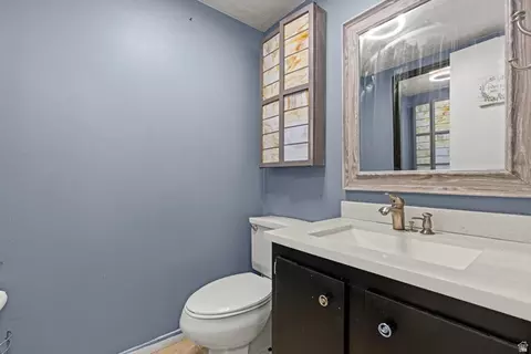 Bath - 711 S 1600 E #C2, Clearfield, UT 84015 photo 1 of 4